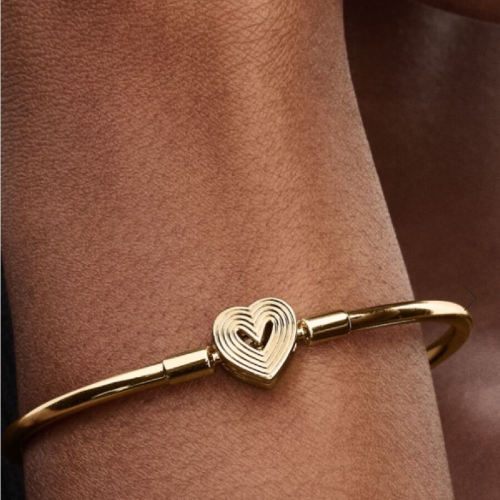 Pandora Gold Heart Clasp Bangle Bracelet